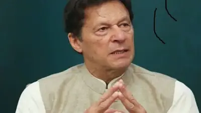 Pakistan News: ईशनिंदा कानून के लपेटे में आए इमरान खान, कभी भी हो सकती है गिरफ्तारी