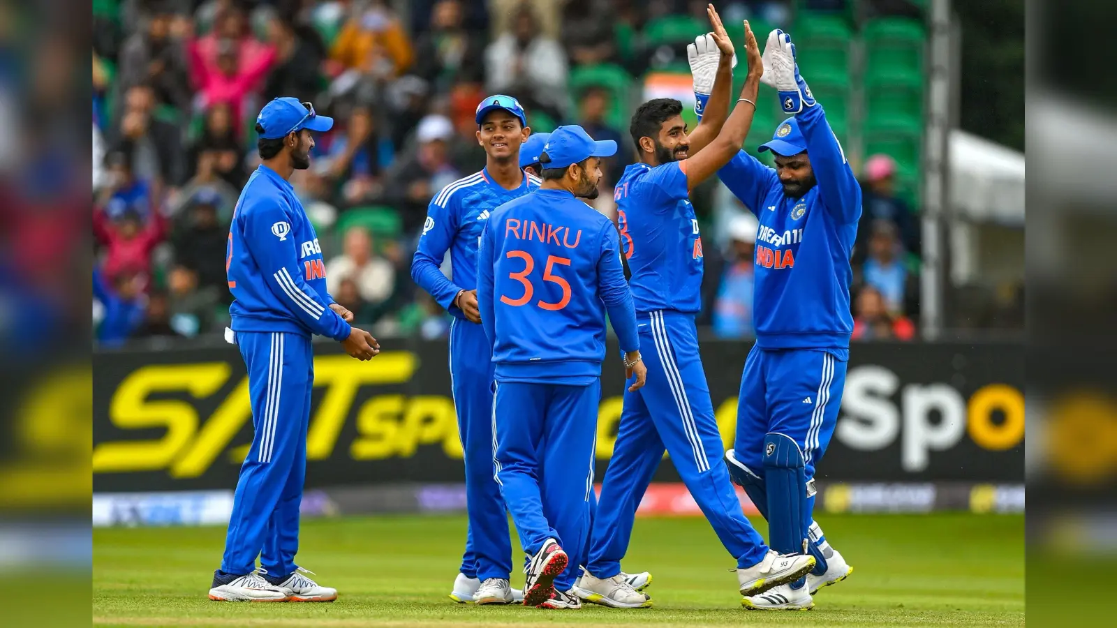 IND vs IRE: बाल-बाल बचे जसप्रीत बुमराह, फिल्डिंग के दौरान फिर हो सकते थे चोटिल, देखें वीडियो