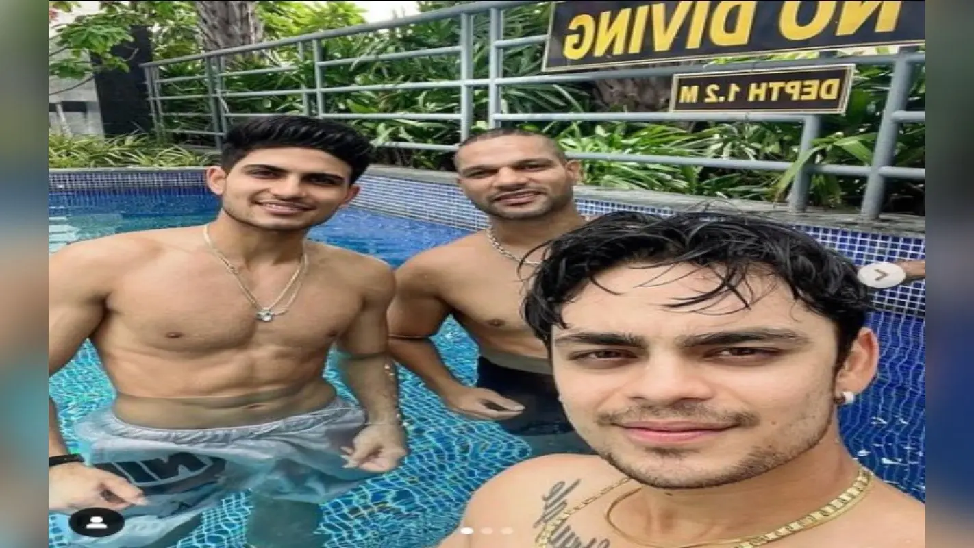 IND vs SA: दूसरे वनडे के लिए रांची पहुंची भारतीय टीम, पूल में मस्ती करते दिखे कप्तान धवन के साथ गिल-किशन