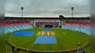 IND vs NZ 3rd ODI: इंदौर के होल्कर स्टेडियम में खेला जाएगा तीसरा वनडे मैच, जानिए कैसी है पिच और मौसम का हाल