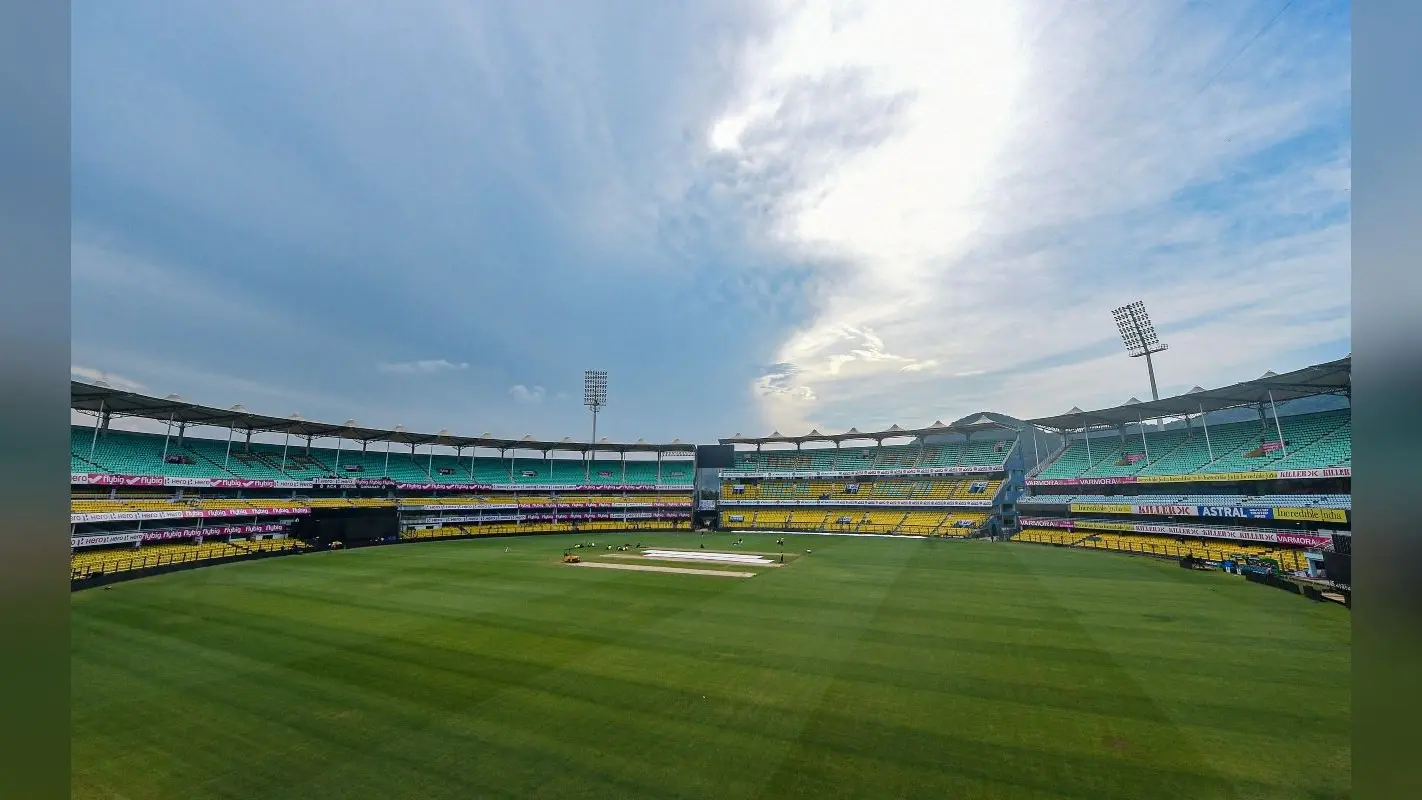 IND vs SA: क्या बारिश बनेगी दूसरे T20 मैच का विलेन? जानें कैसा होगा मौसम का हाल, पिच रिपोर्ट व प्लेइंग XI