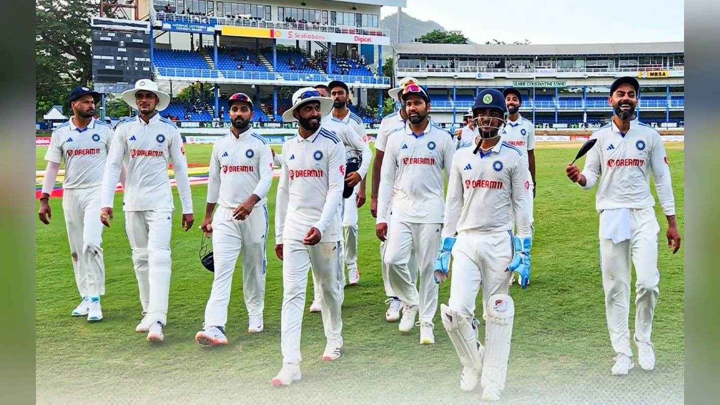IND vs WI: विराट कोहली के शतक से भारत ने पहली पारी में बनाए 438 रन, वेस्टइंडीज अब भी 352 रन पीछे
