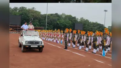 PHOTOS: स्वतंत्रता दिवस समारोह का फुल ड्रेस रिहर्सल, रांची के मोरहाबादी में डीआईजी व डीसी ने ली परेड की सलामी