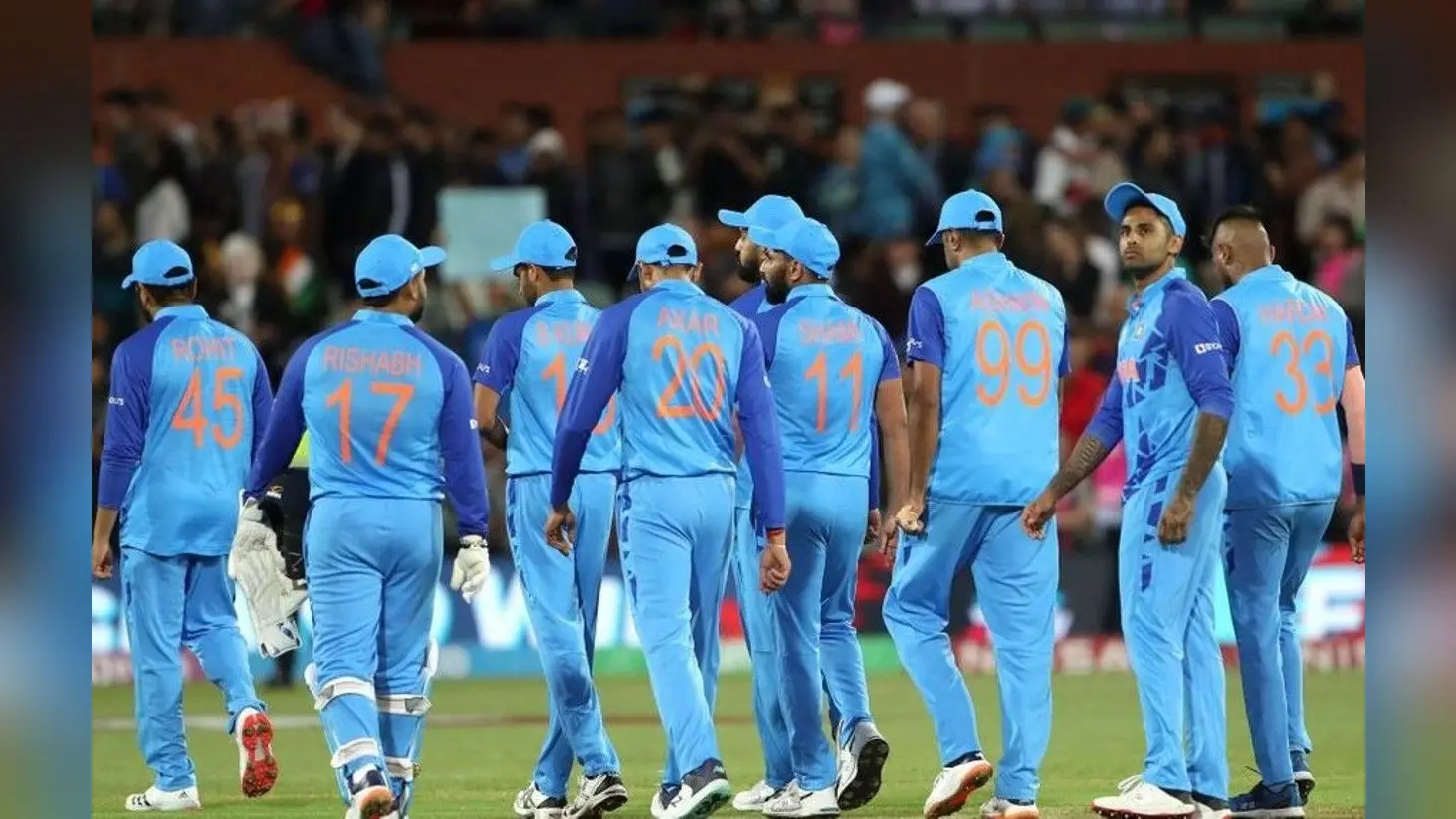 T20 World Cup: इंग्लैंड से हार के बाद Myntra और Guinness Records ने टीम इंडिया को किया ट्रोल