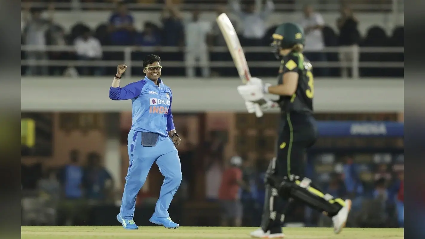 India vs Australia: ऑस्ट्रेलिया ने 5वें टी20 मुकाबले में भारत को 54 रन से हराया, सीरीज पर 4-1 से कब्जा