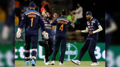 IND vs AUS 2nd T20: दूसरे टी-20 में कोहली ने छोड़ा मैथ्यू वेड का आसान कैच, फिर भी कर दिया आउट, देखें VIDEO