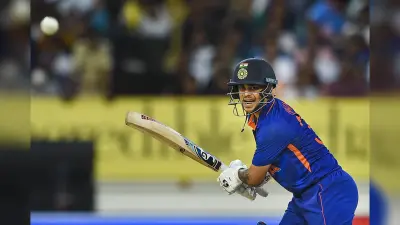 Dinesh Karthik: दिनेश कार्तिक ने टी20 में 15 साल बाद जमाया अर्धशतक, 37 की उम्र में मचा रहे कोहराम