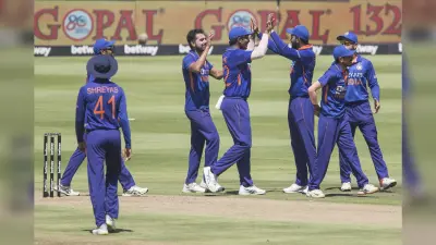 IND vs SA: दक्षिण अफ्रीका ने भारत को 7 विकेट से हराया, टेस्ट के बाद वनडे सीरीज पर भी किया कब्जा