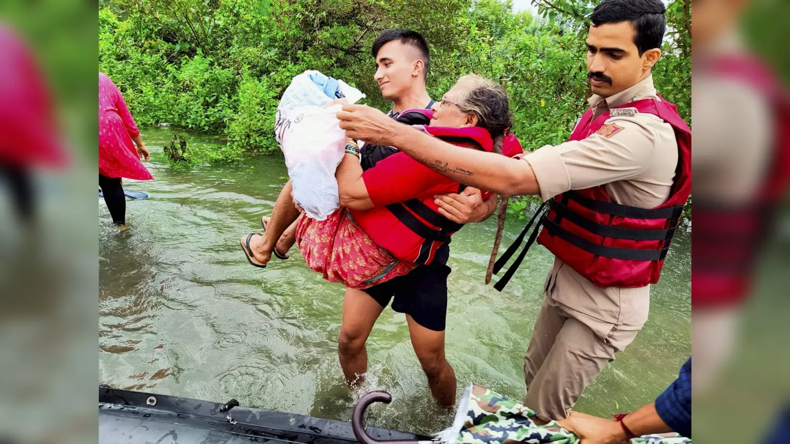 Maharashtra Rain : महाराष्ट्र में भारी बारिश से तबाही, बाढ़ और भूस्खलन से 112 लोगों की मौत, 99 लापता