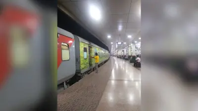 बजट 2023: ‘भारतीय रेल को और सहारे की दरकार’