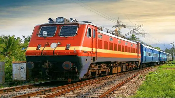 किसान आंदोलन से बाधित ट्रेनें हुई बहाल, बरौनी से आनंद विहार टर्मिनल के लिए 29 से चलेगी एसी ट्रेन