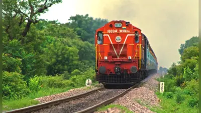 डीआरएम से मिले सिसई विधायक, ज्ञापन सौंप इन दो ट्रेनों के ठहराव की मांग की