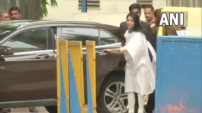 जिंदा है शीना बोरा! इंद्राणी मुखर्जी के दावे पर गुवाहाटी हवाईअड्डे का CCTV फुटेज खंगाल रही पुलिस