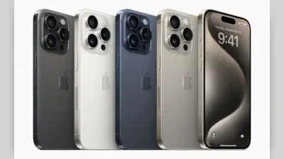 Apple से लेकर Moto के स्मार्टफोन्स पर पैसे बचाने का मौका, जानें Amazon और Flipkart पर क्या हैं ऑफर्स