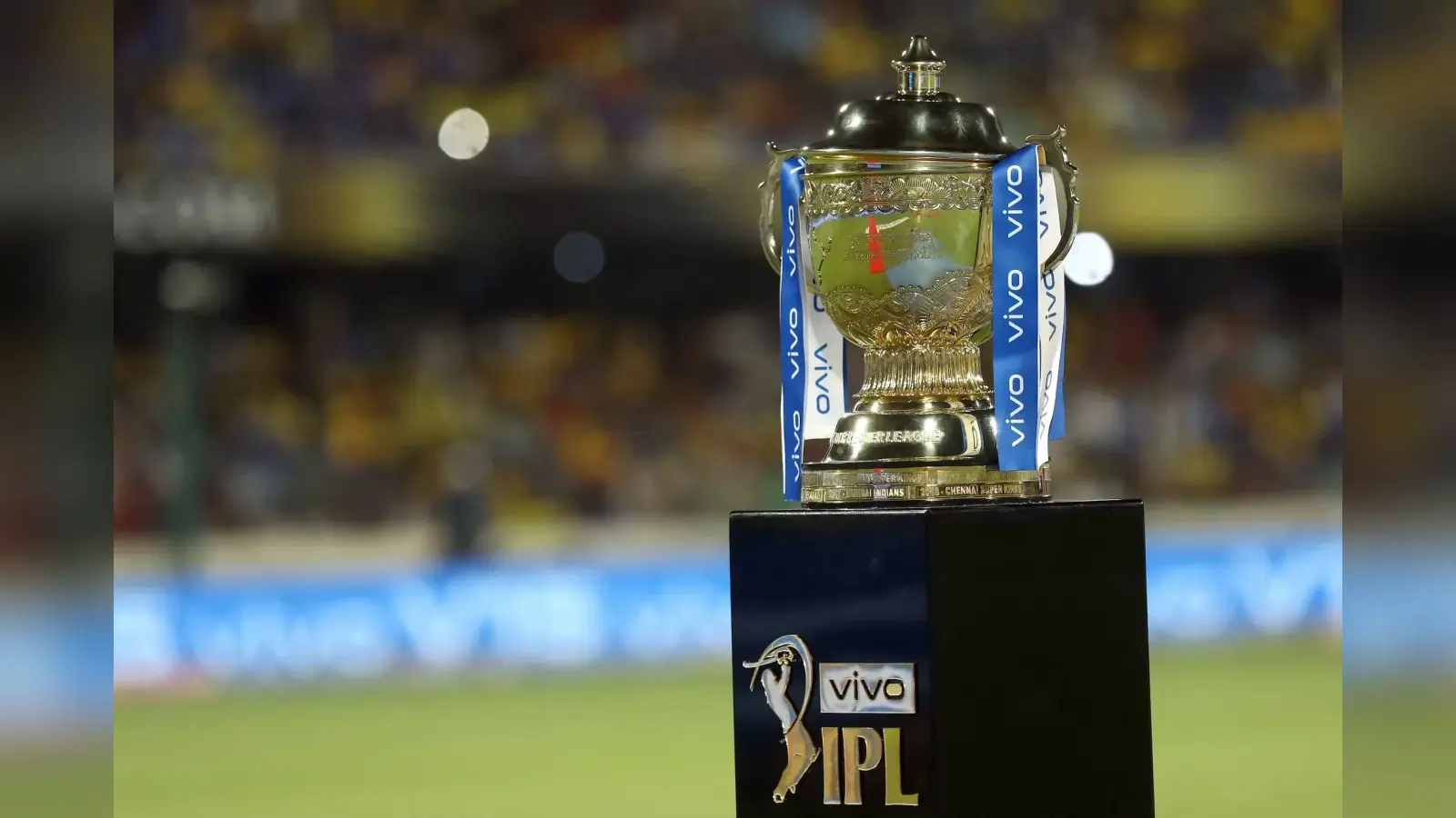 IPL 2021 पर छाया Corona का साया, टूर्नामेंट शुरू होने से पहले 8 ग्राउंड स्टाफ पाए गए कोरोना पॉजिटिव