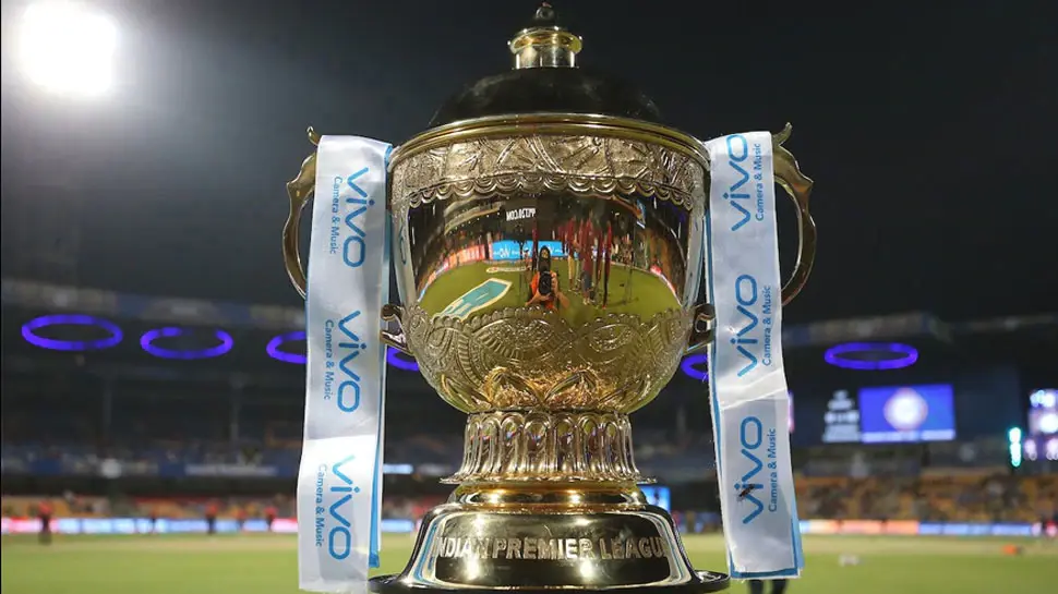 IPL 2021 पर बढ़ता जा रहा है Corona का साया, इस तरह दुनिया की सबसे बड़ी क्रिकेट लीग हो रही प्रभावित