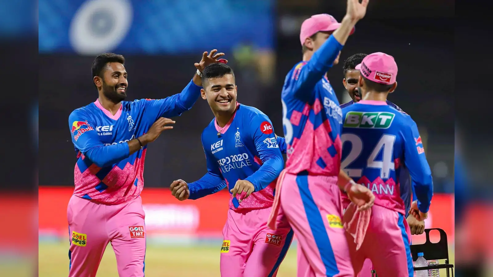 IPL 2021 : क्या है आईपीएल में लोन विंडो ? खिलाड़ियों की कमी से जूझ रहे राजस्थान के लिए आशा की नयी किरण