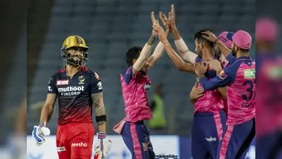 IPL 2022: वानिंदु हसरंगा पर्पल कैप की रेस में तेजी से बढ़े आगे, रबाड़ा और कुलदीप को छोड़ा पीछे