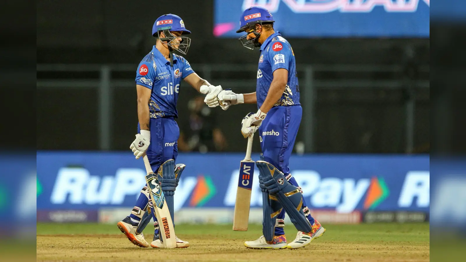 MI vs DC, IPL 2022 : मुंबई की जीत से विराट कोहली की टीम को फायदा, दिल्ली कैपिटल्स बाहर, आरसीबी प्लेऑफ में