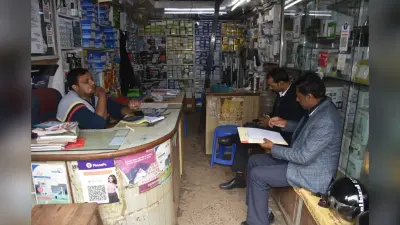 देवघर के कांता इलेक्ट्रिकल स्टोर में सेल टैक्स की रेड, संचालक ने ऑन द स्पॉट जमा कराये 3 लाख रुपये टैक्स