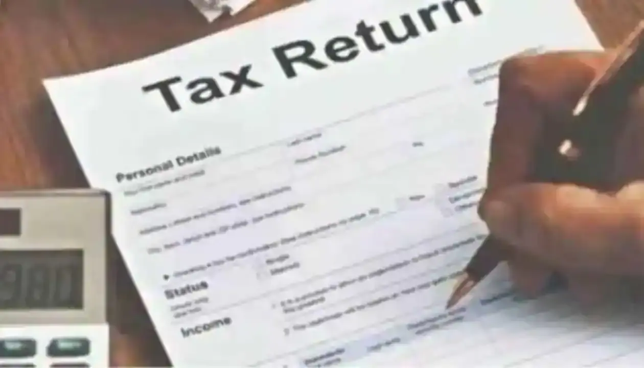 Belated ITR Filing: इनकम टैक्स दाखिल करने का आज आखिरी मौका, विभाग ने किया अलर्ट, चूक गए तो होगी भंयकर परेशानी