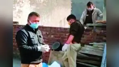 किरायेदार ने पत्नी की हत्या की, शव के टुकड़े कर पड़ोसी के छत पर छिपाया और कमरा खाली कर चला गया
