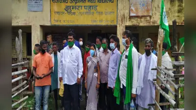 खबर का असर : झारखंड के शिक्षा मंत्री पहुंचे उग्रवाद प्रभावित झुमरा पहाड़, कहा- हर हाल में होगी हाई स्कूल की स्थापना
