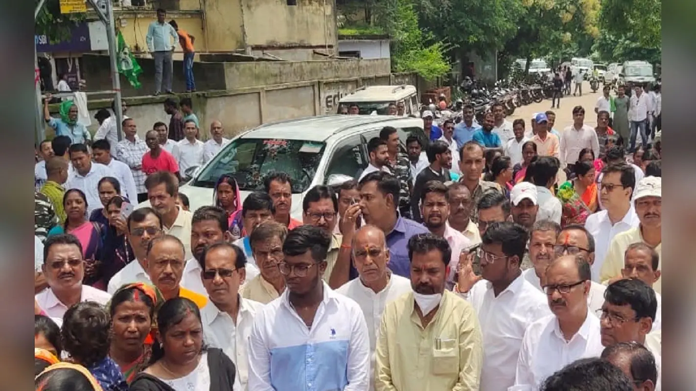 गणेश महतो शहादत दिवस : झारखंड में सियासी संकट के बीच Hemant Soren सरकार पर क्या बोले मंत्री जगरनाथ महतो