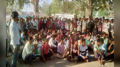गढ़वा के खाला गांव में एक युवक की संदिग्ध अवस्था में मौत, ग्रामीणों ने की सड़क जाम