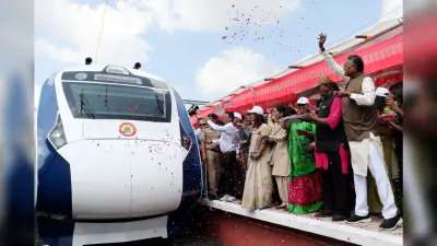 Vande Bharat Train : वंदे भारत एक्सप्रेस में अब नहीं छलकेगा पानी! जानें इस बार क्या किया गया है सुधार