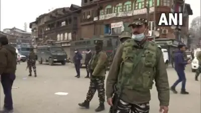 Jammu Kashmir News: श्रीनगर के अमीरा कदल बाजार में ग्रेनेड अटैक, एक पुलिसकर्मी समेत कम से कम 11 लोग घायल
