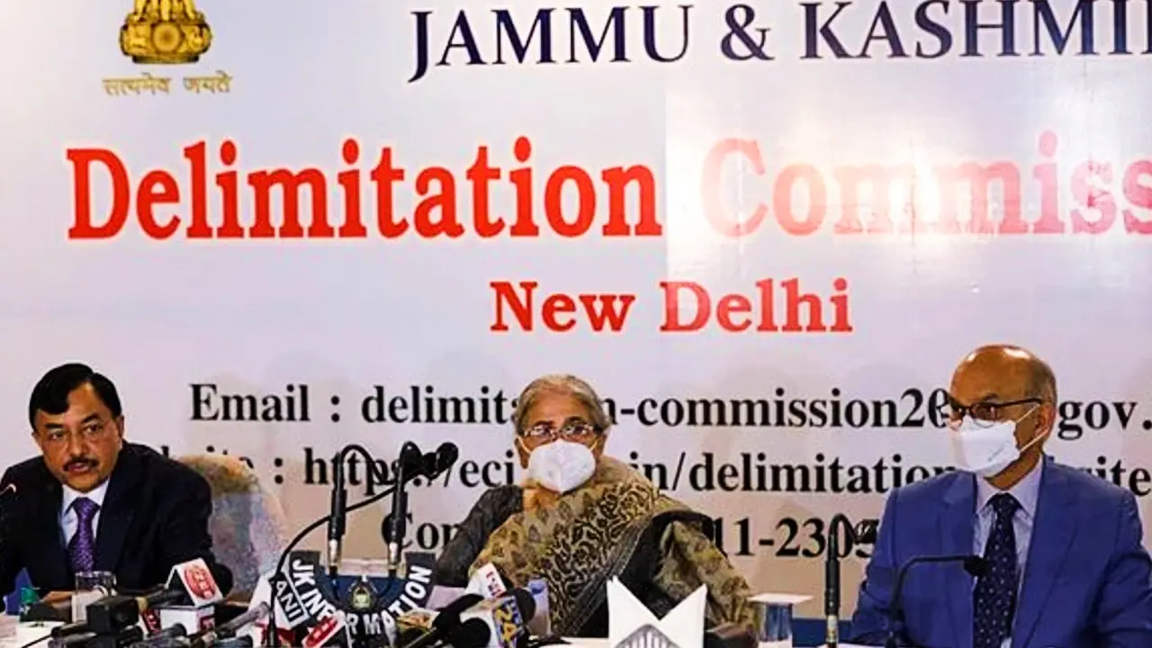 जम्मू-कश्मीर में परिसीमन पर बड़ा अपडेट, कई विधानसभा सीटें खत्म, जानें, क्या है आयोग के प्रस्ताव में
