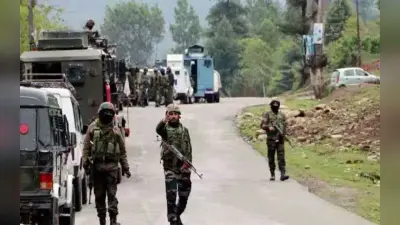 Jammu Kashmir: सुरक्षा बलों से मुठभेड़ में एक आतंकवादी ढेर, पुलिस का भी 1 जवान घायल