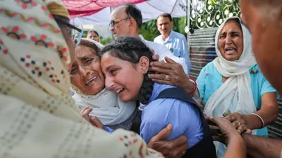 जम्मू-कश्मीर में हिंदू शिक्षिका की गोली मारकर हत्या, फिर सामूहिक पलायन करेंगे कश्मीरी पंडित?
