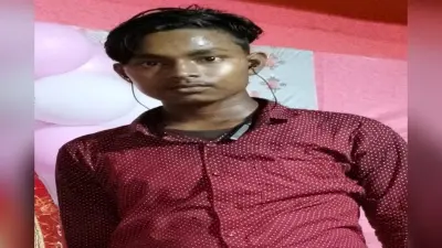 जमशेदपुर के गालूडीह में पुराना घर तोड़ने के क्रम में दीवार से गिर कर 17 वर्षीय युवक की मौत