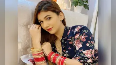 क्या Jasleen Matharu ने Anup Jalota संग शादी कर ली है? जानें Viral तसवीर का सच…