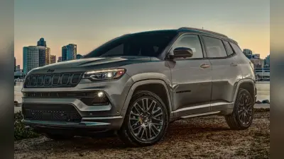 2024 Jeep Compass: 9 स्पीड ऑटोमैटिक गियरबॉक्स के साथ हुई लॉन्च, जानें नई Compass से जुड़ी हर डिटेल
