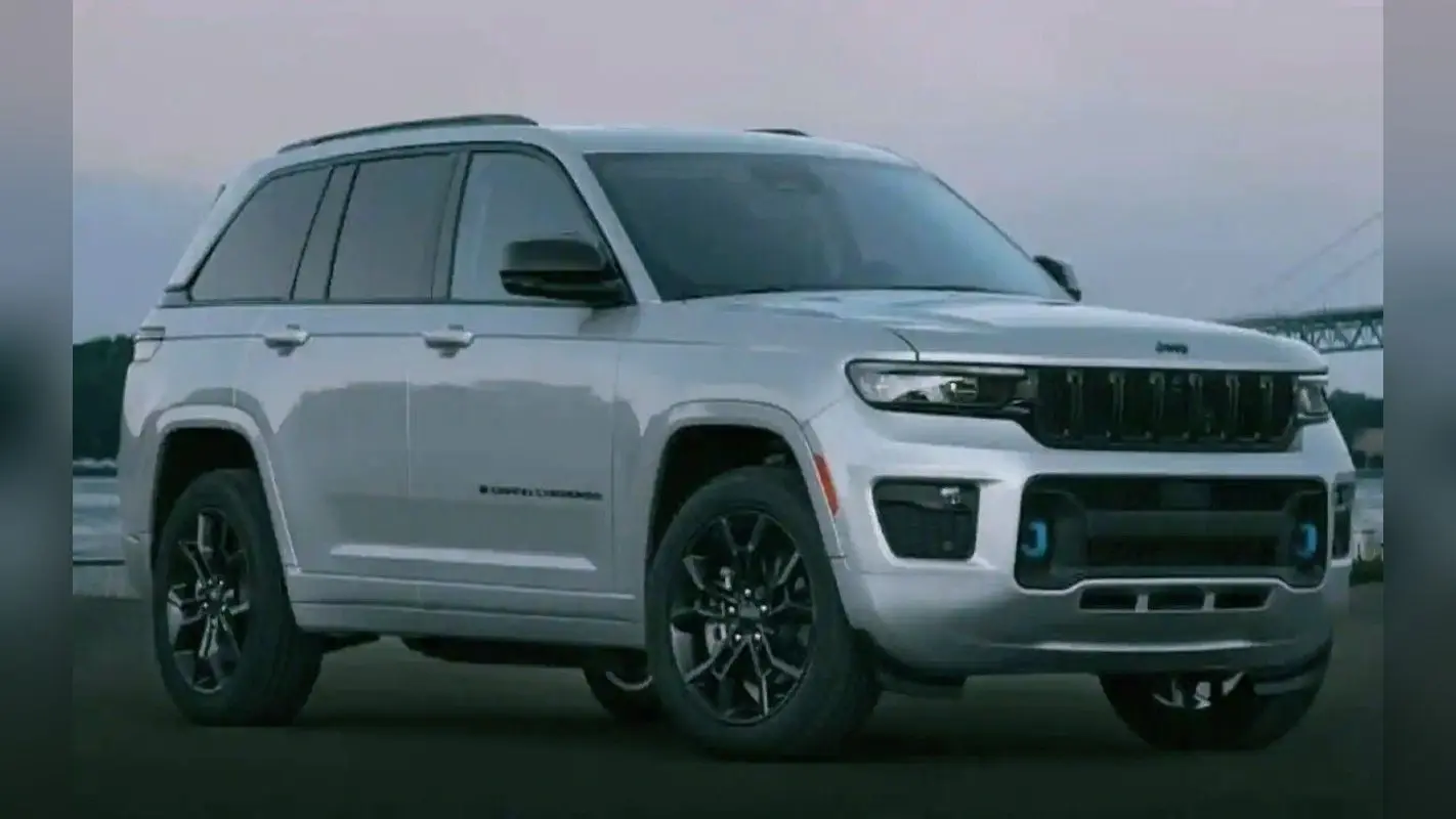 Jeep Grand Cherokee भारत में लॉन्च, पावरफुल इंजन और 100 से भी ज्यादा सेफ्टी फीचर्स से लोडेड, जानें कीमत