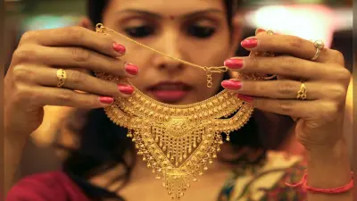 Jewellery Shopping Tips : करवा चौथ पर सोने-चांदी खरीदते समय आपको ठग नहीं पाएंगे दुकानदार, ये रही आपके काम की बात…