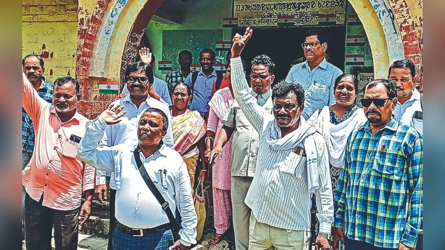 एमडीएम की ऑडिट टीम पर शिक्षकों ने लगाया मुद्रादोहन का आरोप, टीम का इनकार