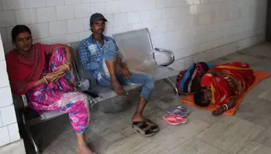 DM’s Strict Action: अनुपस्थित कर्मियों पर कड़ी कार्रवाई की चेतावनी, निरीक्षण में मचा हड़कंप!