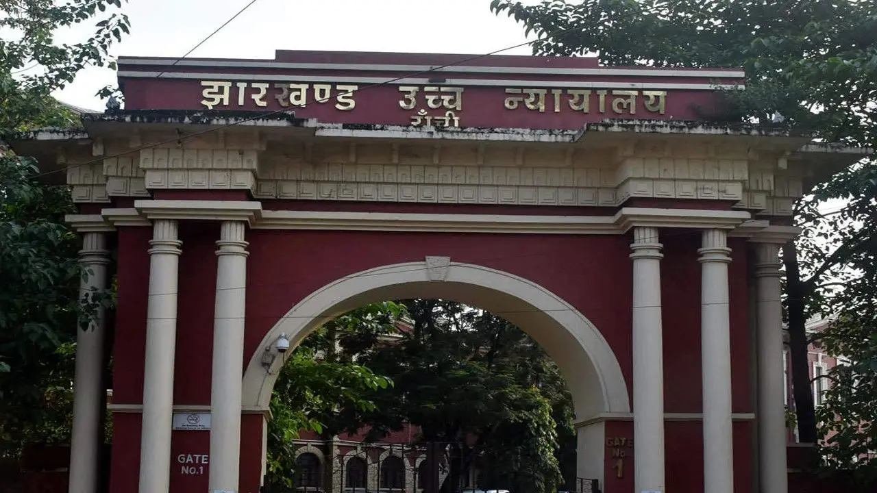 Jharkhand News: पंचायत सचिव व एलडीसी नियुक्ति मामला: हाईकोर्ट ने राष्ट्रीय लोक अदालत को किया रेफर