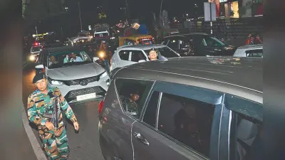 हरमू बाइपास रोड में जाम में फंसे सीएम हेमंत सोरेन, रॉन्ग साइड से निकाला गया काफिला