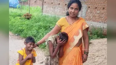 झारखंड : आज भी किराये के मकान में क-ख-ग…सीख रहे हैं नौनिहाल, एक दशक बाद भी पूरा नहीं बन पाया आंगनबाड़ी भवन