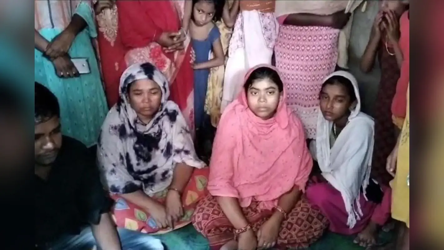 बोकारो सेक्टर 12 में भर भराकर गिर गई ब्लॉक की सीढ़ी, दहशत के बीच सुबह होने का इंतजार करते रहे लोग