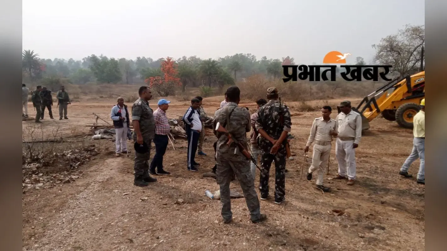 Giridih News: अवैध कोयला कारोबार के खिलाफ पुलिस की कार्रवाई, 10 टन कोयला जब्त, 11 बैलगाड़ी नष्ट