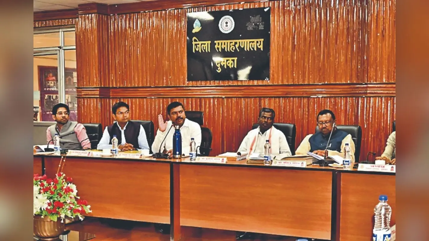 दुमका : पीएम आवास के बाद अब आंबेडकर व अबुआ आवास का भी लाभ लोगों को मिलेगा