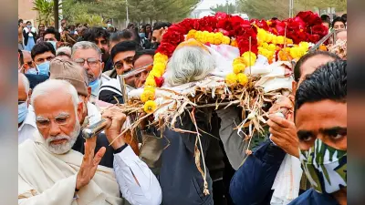 पीएम मोदी की मां के निधन पर झारखंड के सीएम हेमंत सोरेन समेत सभी दलों के नेताओं ने जताया शोक