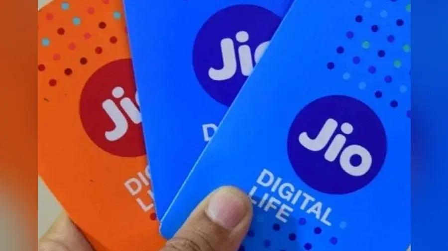 Jio Cheap Plans: जियो के इस प्लान में मिलते हैं अनलिमिटेड बेनिफिट्स, कीमत 400 रुपये से भी कम