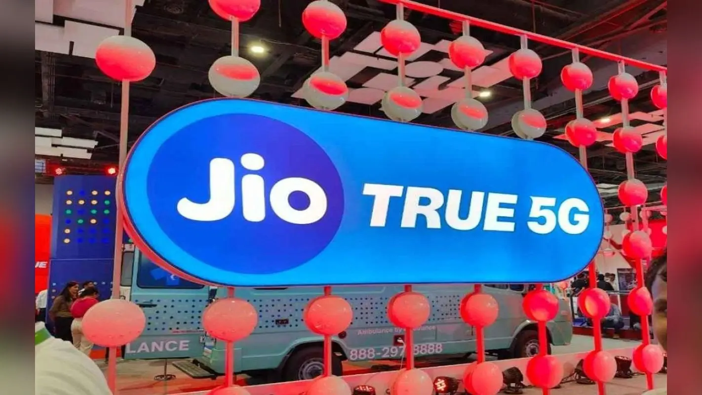 IMC 2023 में Jio ने पेश किया इमरजेंसी रिस्पॉन्स कम्युनिकेशन सिस्टम; आपदा में राहत और बचाव कार्य होगा तेज